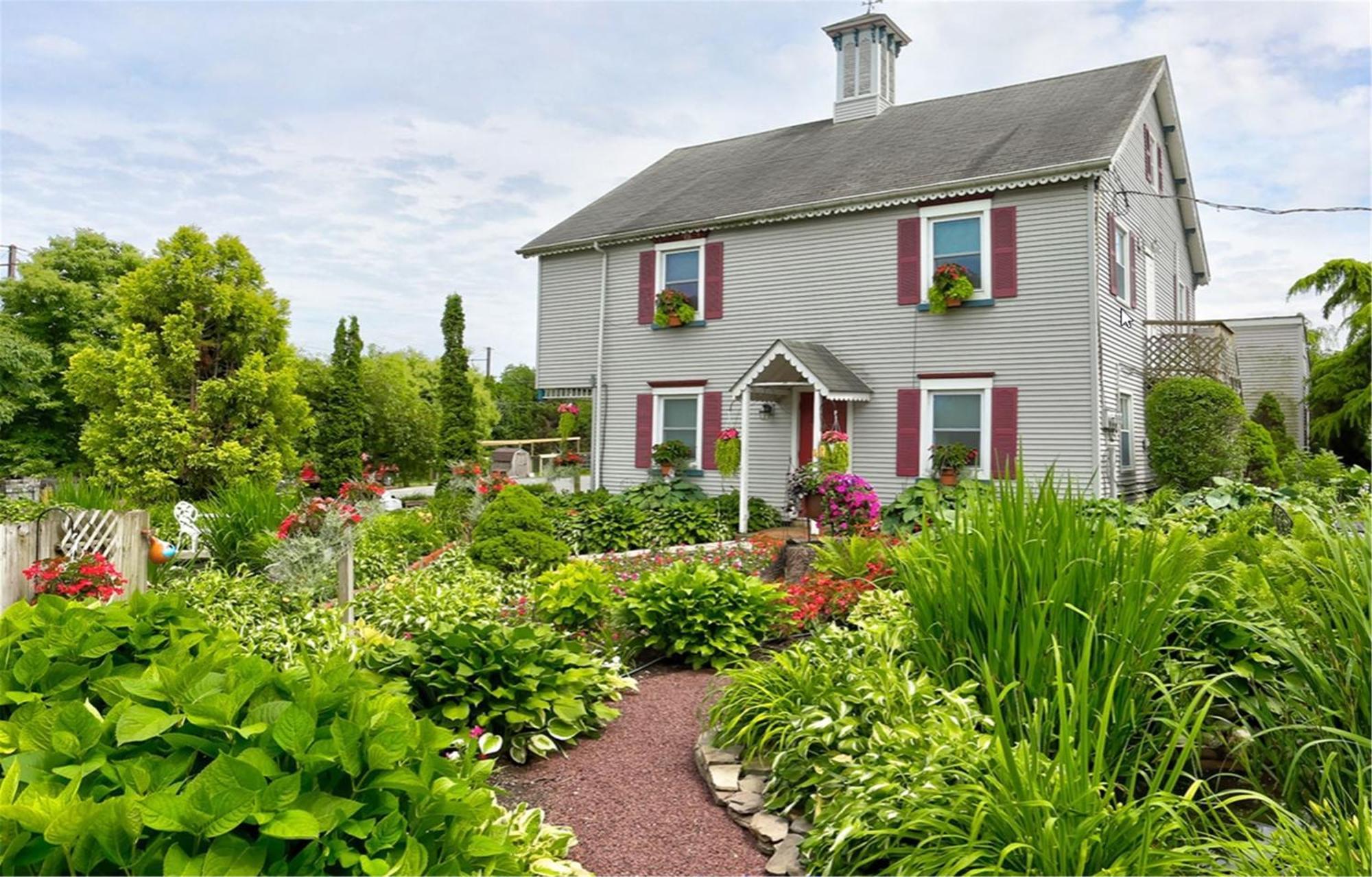 Greystone Manor Bed & Breakfast Bird-in-Hand Exteriör bild