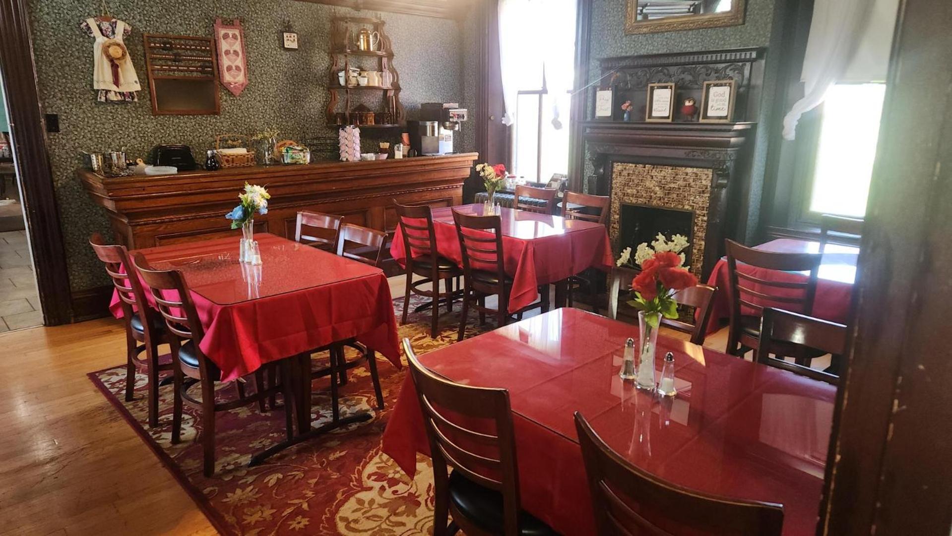Greystone Manor Bed & Breakfast Bird-in-Hand Exteriör bild