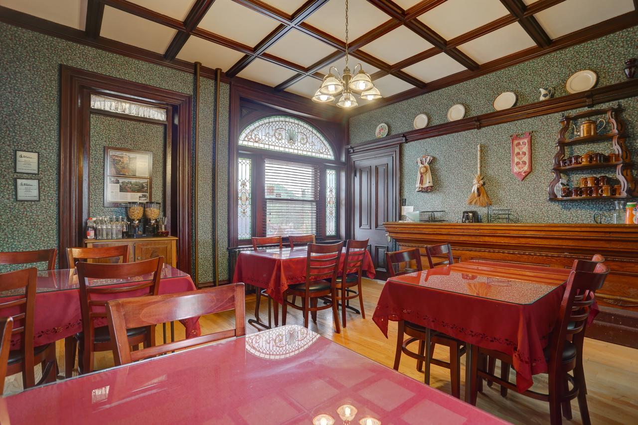 Greystone Manor Bed & Breakfast Bird-in-Hand Exteriör bild